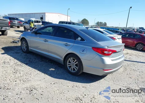 2017 Hyundai Sonata z USA, uszkodzony, nr VIN 5NPE24AF9HH546045